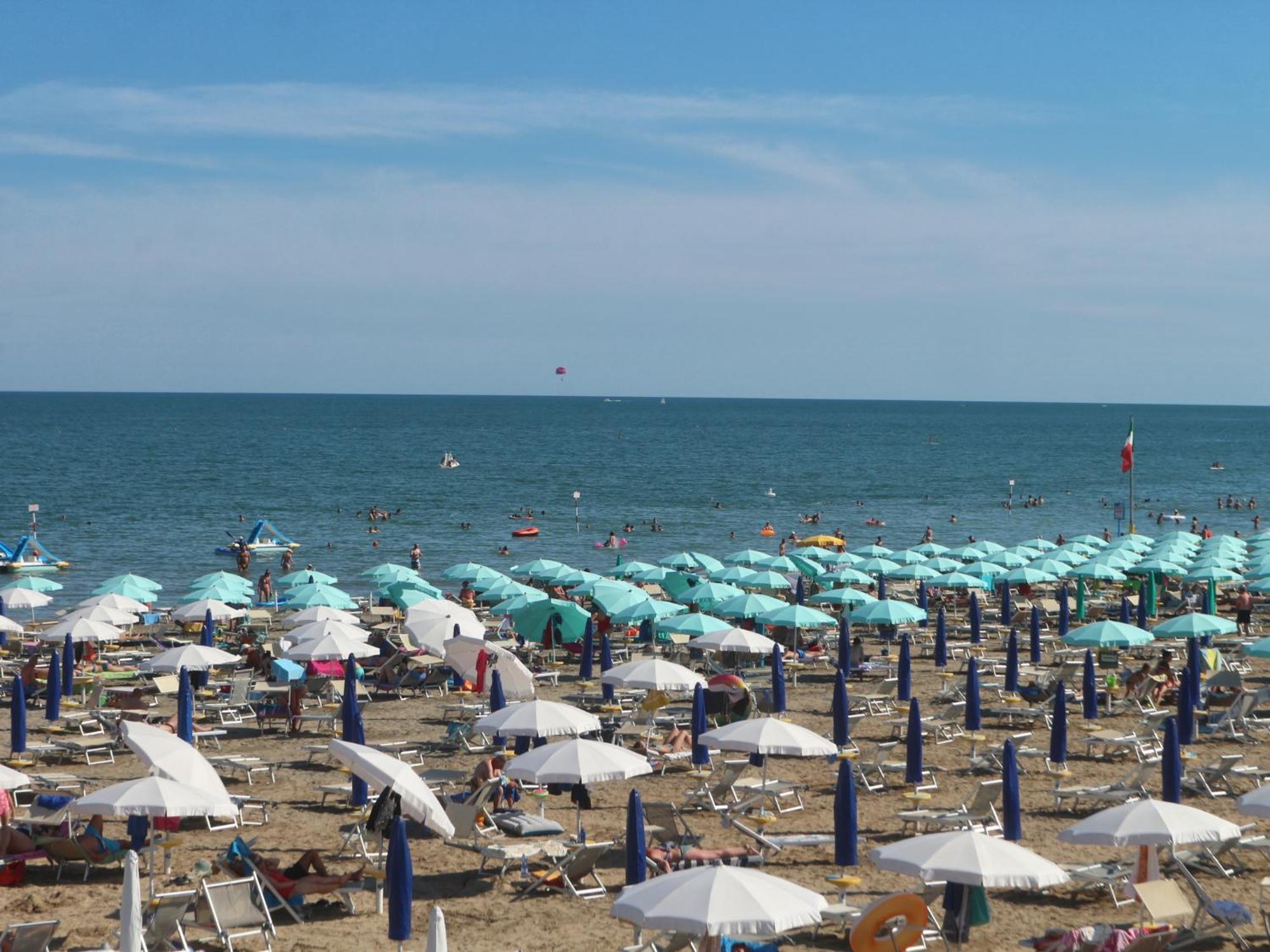 Michelangelo Beach Lignano Sabbiadoro Dış mekan fotoğraf